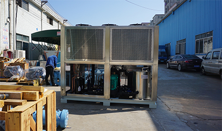 首次安裝冷水機(jī)需要注意什么？安裝工業(yè)冷水機(jī)注意事項(xiàng)有哪些？